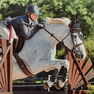 Meet your Posher, Liza